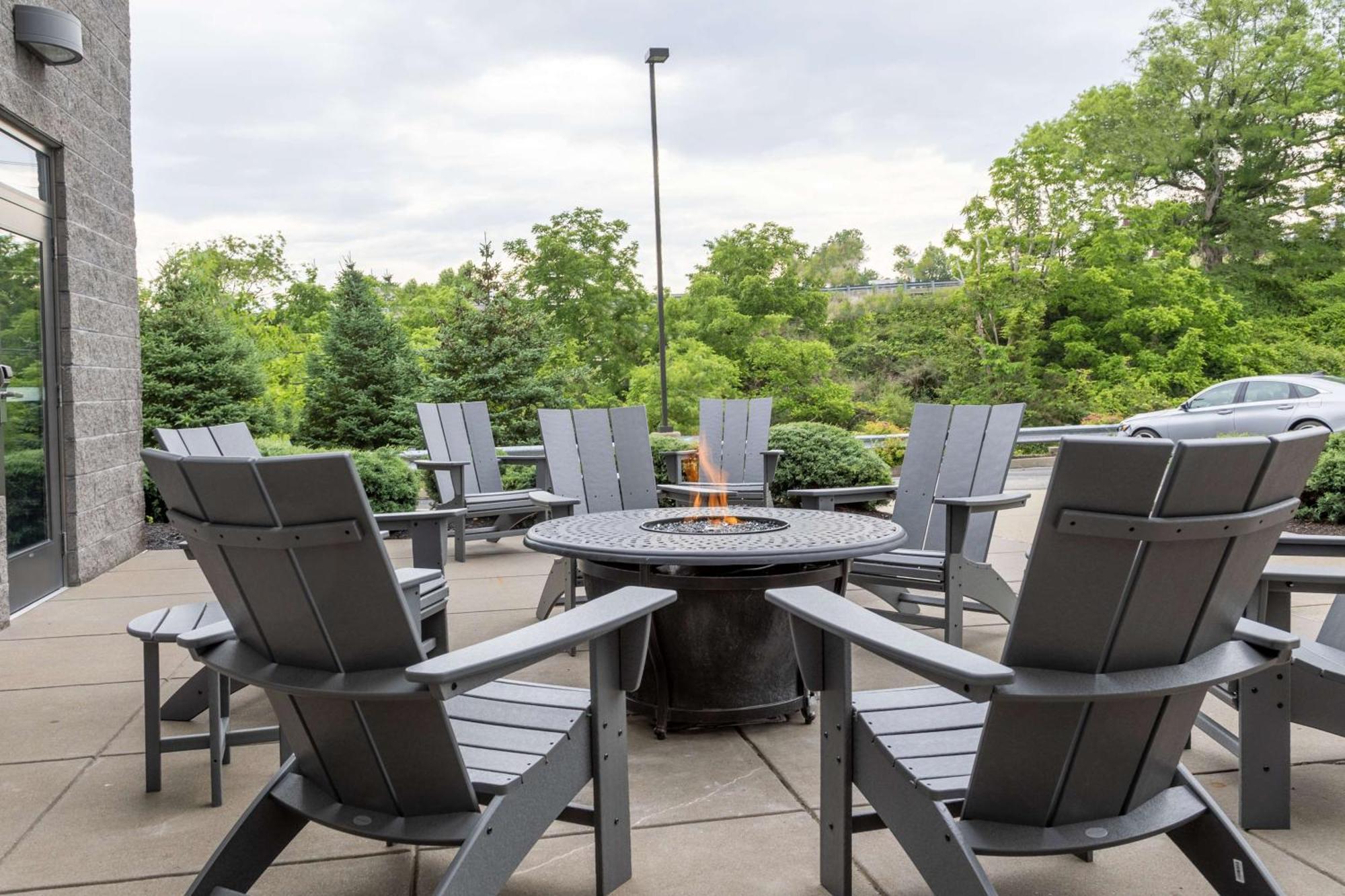 Hampton Inn & Suites North Huntingdon-Irwin, Pa Εξωτερικό φωτογραφία